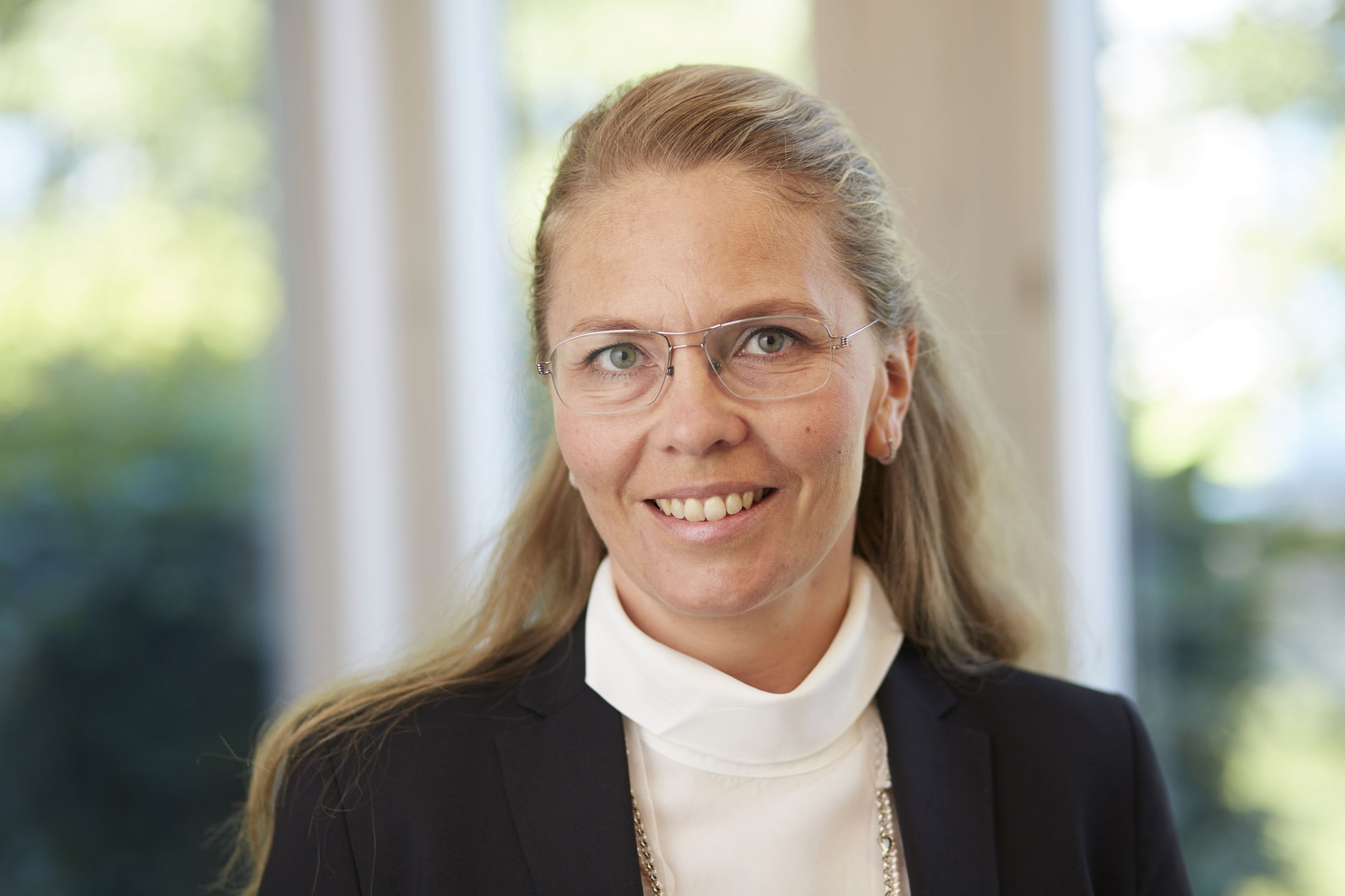 Kontakta oss